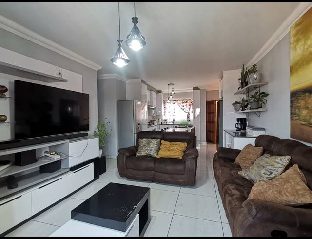 3 BEDROOM TOWNHOUSE FOR SALE IN KIBLER PARK